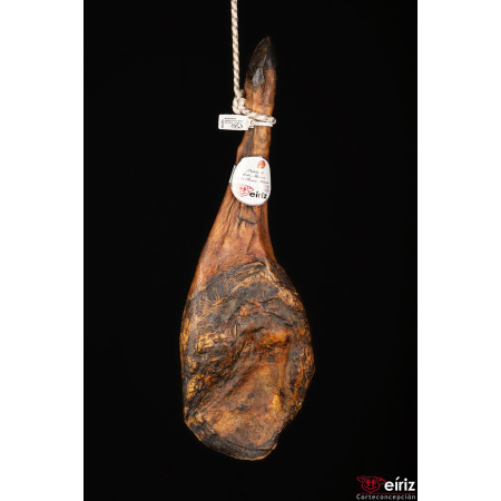 Paleta Cebo ibérica, 50 % raza ibérica, brida blanca, pieza de 5-5.5 kg.