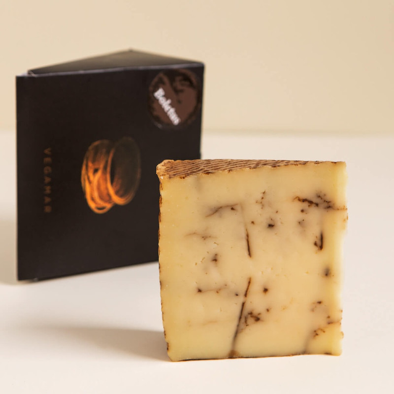 Cuña Queso 100% Oveja con Boletus 200 g aprox. VEGAMAR Estuchado