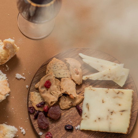 Cuña Queso 100% Oveja con Boletus 200 g aprox. VEGAMAR Estuchado