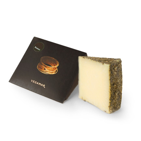 Cuña 200 g aprox. Queso 100% Oveja con Romero VEGAMAR Estuchado